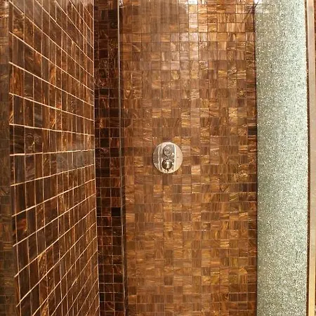 Отель Aquila D'oro 3*