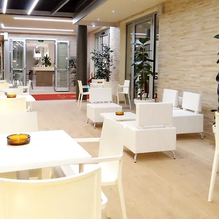 Aquila D'oro Отель 3*