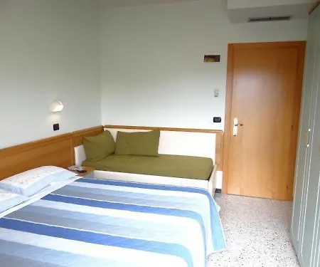 Aquila D'oro 3*